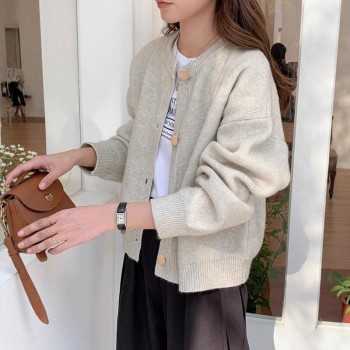 温柔松弛感针织开衫女早春装秋冬季复古纽扣上衣宽松外套毛衣