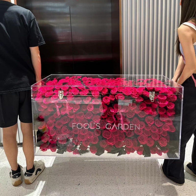 厂家直发玫瑰永生花巨型行李箱高级感花盒送女友闺蜜生日礼物批发