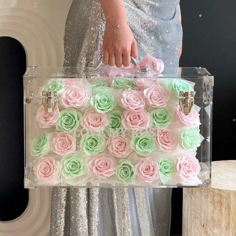 厂家直发玫瑰永生花巨型行李箱高级感花盒送女友闺蜜生日礼物批发