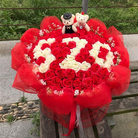 999朵玫瑰花束花表白订婚520走心礼品鲜花香皂花送女友结婚