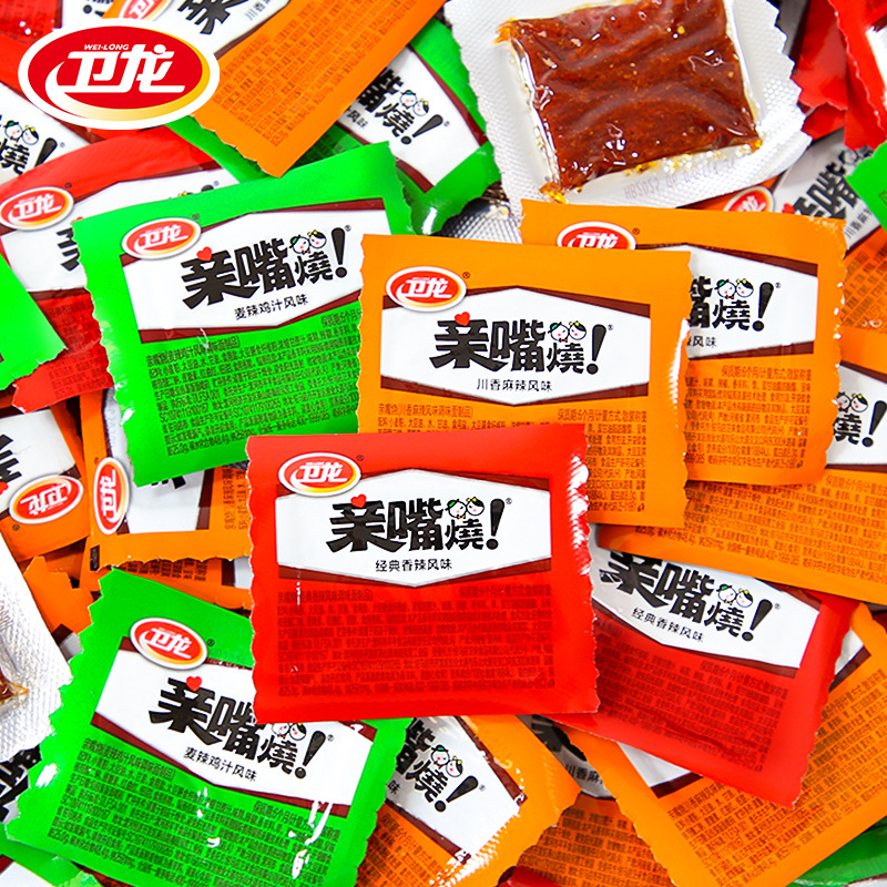 卫龙魔芋爽素毛肚多口味小面筋麻辣大刀肉辣条亲嘴烧办公休闲小吃