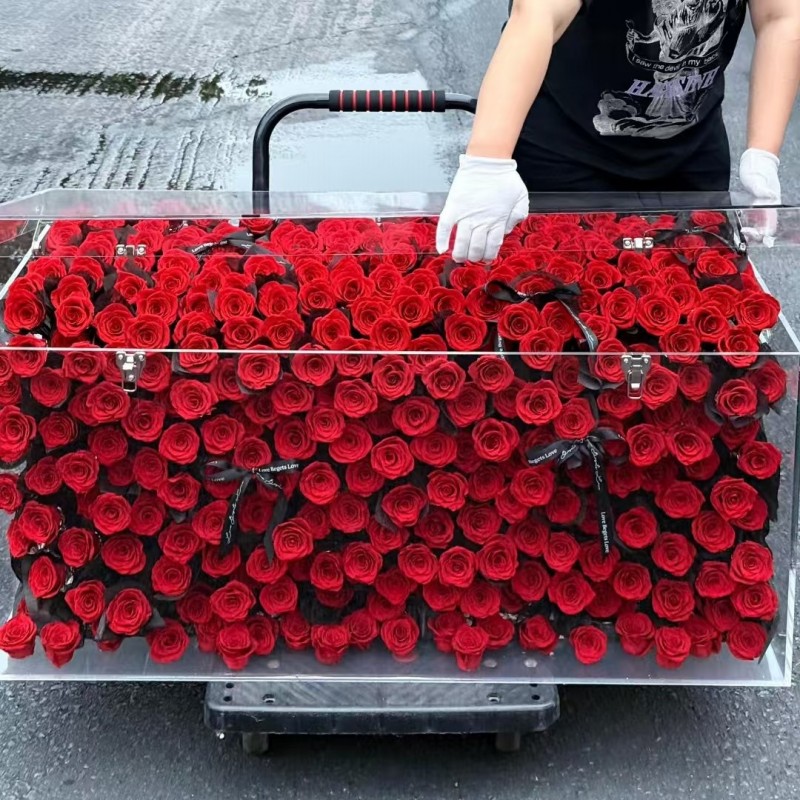 厂家直发玫瑰永生花巨型行李箱高级感花盒送女友闺蜜生日礼物批发