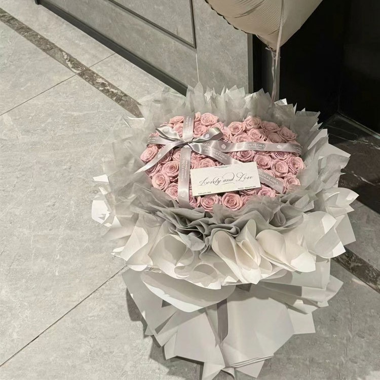 轻奢永生花仿真香皂花七夕芭蕾风送女友玫瑰花束蝴蝶结曼塔玫瑰花