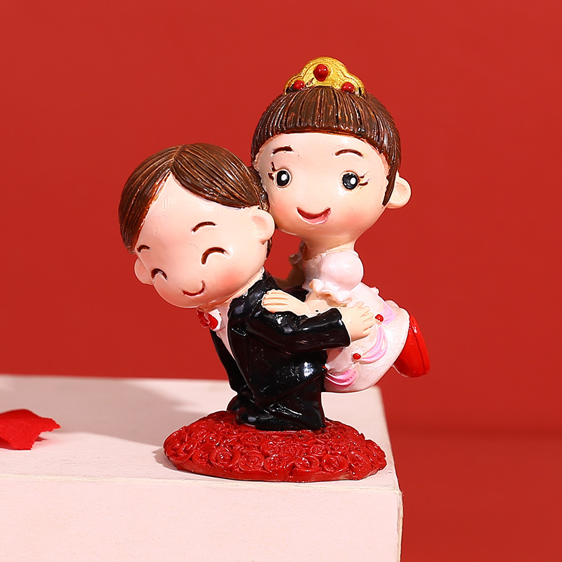 新郎新娘婚礼婚庆树脂娃娃摆件礼品饰品结婚婚房摆饰批发新中式