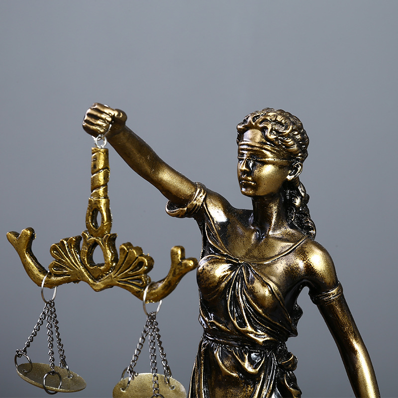 仿古铜女神忒弥斯雕塑雕像律师办公室公平小雕像正义法律天平摆件