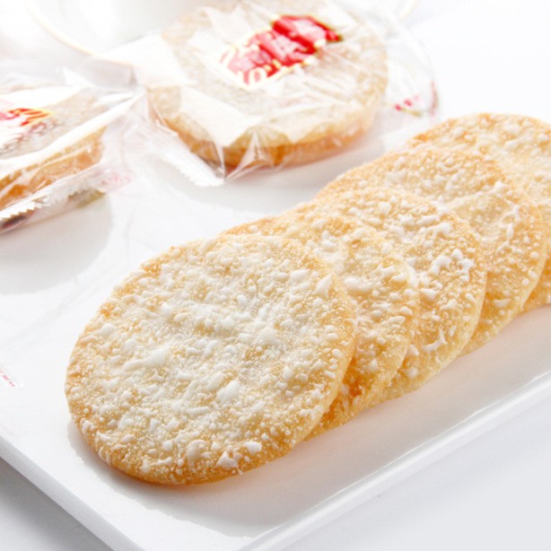 旺旺雪饼84g整箱20包休闲膨化米果饼干雪米饼办公室儿童零食批发