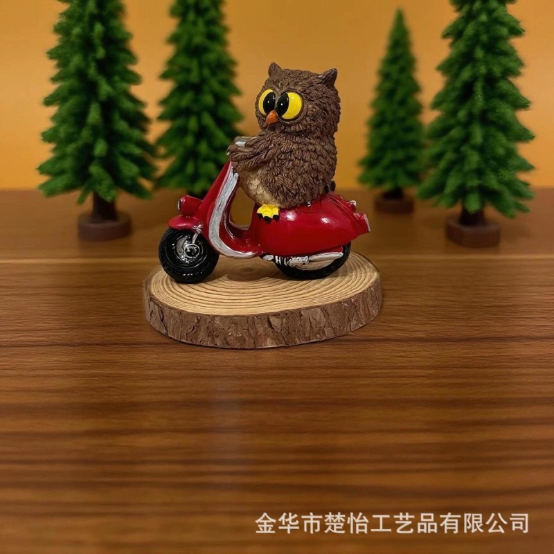 新款猫头鹰骑摩托卡通树脂工艺品创意办公家居桌面小摆件动物可爱