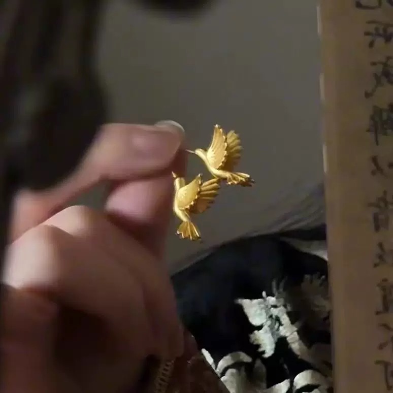 新中式宫廷风精致耳饰优雅气质耳钩轻奢高级感百搭复古耳钉耳环女