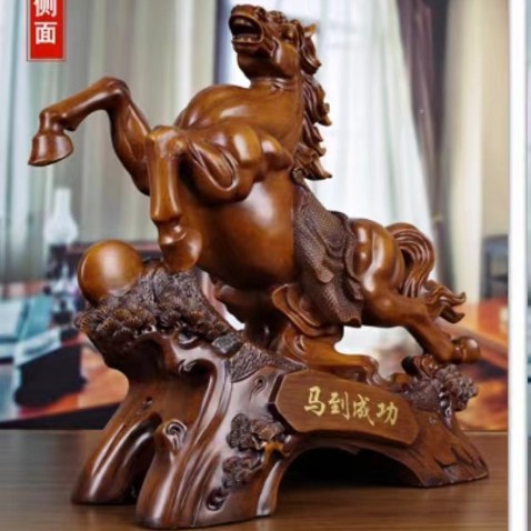 加工定制木纹金龙鱼树脂酒柜摆件高级感发财乔迁礼物装饰工艺品