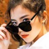 新款韩版偏光墨镜情侣款百搭大脸显瘦太阳镜网红同款V牌太阳眼镜