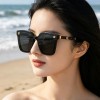 新款小香风墨镜女高级感时尚百搭气质太阳眼镜女防紫外线开车墨镜