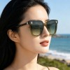 新款小香风墨镜女高级感时尚百搭气质太阳眼镜女防紫外线开车墨镜