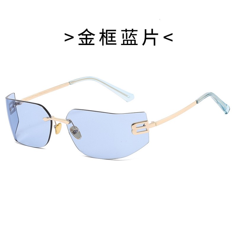 欧美辣妹风曲面大框黑色百搭墨镜女轻奢高级感度假显瘦大框太阳镜