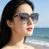 新款小香风墨镜女高级感时尚百搭气质太阳眼镜女防紫外线开车墨镜