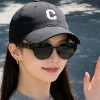 墨镜女款猫眼防紫外线个性高级感户外旅游白色腿窄框海边太阳眼镜