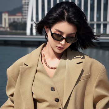 植伍墨镜女2026新款椭圆形猫眼复古窄框防紫外线近视太阳眼镜小脸