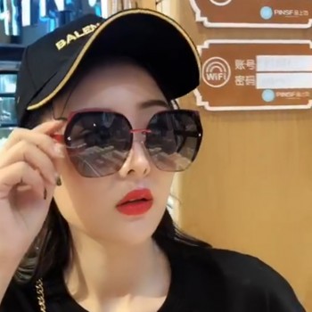 2026新款baby明星同款网红太阳镜偏光眼镜开车复古大框显瘦墨镜女
