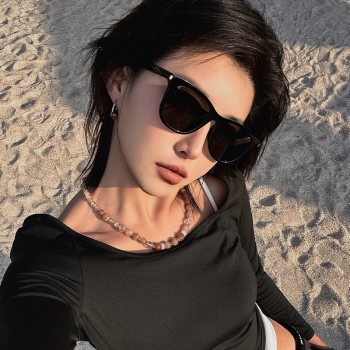 植伍新款韩系偏光太阳镜个性复古太阳眼镜女素颜街拍驾驶出行墨镜