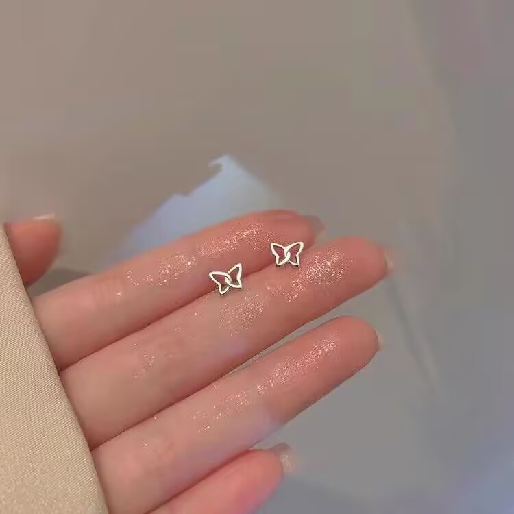 S925纯银蝴蝶耳钉女ins小众设计感睡觉免摘耳环简约养耳洞耳饰