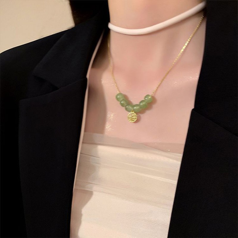 施家珍珠项链女小众轻奢设计高级感时尚气质锁骨链颈链毛衣链珠链