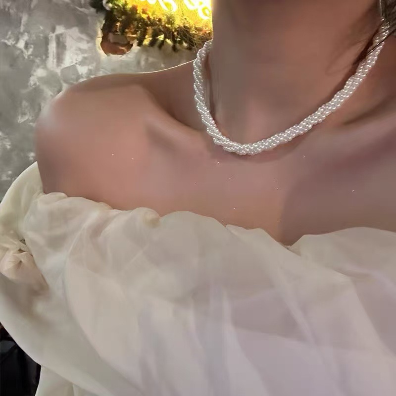 施家珍珠项链女小众轻奢设计高级感时尚气质锁骨链颈链毛衣链珠链