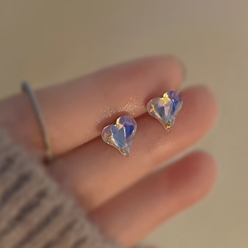 S925银耳钉女养耳洞耳环2025年新款爆款小众设计耳骨钉高级感耳饰
