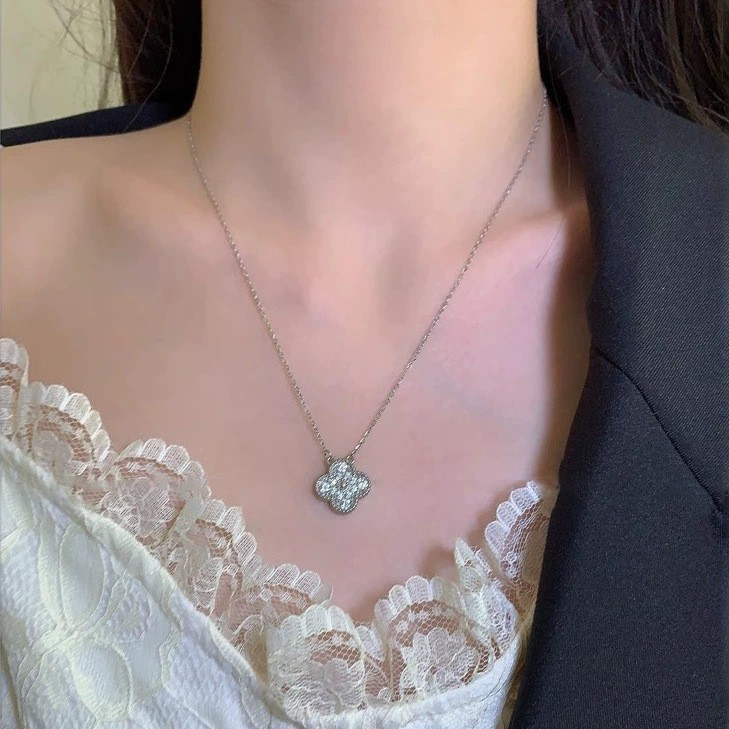 轻奢高级感超闪锆石项链女百搭小众设计气质不掉色简约锁骨链颈链