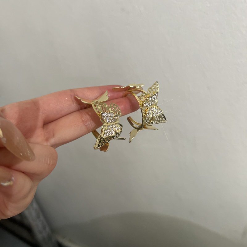 复古气质金属耳钉女2025新款爆款网红小众高级感耳环金色百搭耳饰