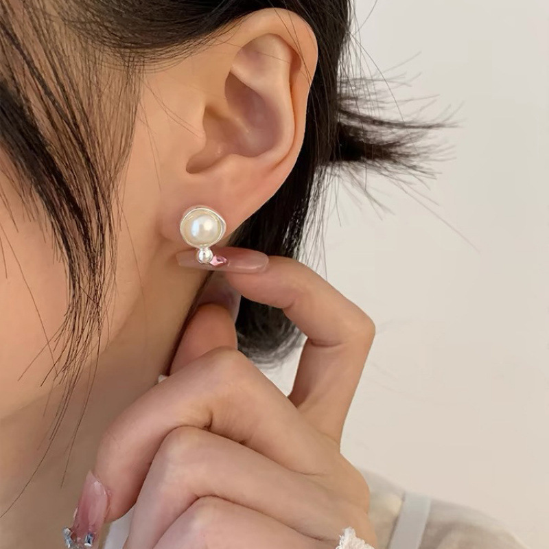 s925纯银冷淡风素银耳环女2025新款爆款耳钉小众设计感耳饰首饰品