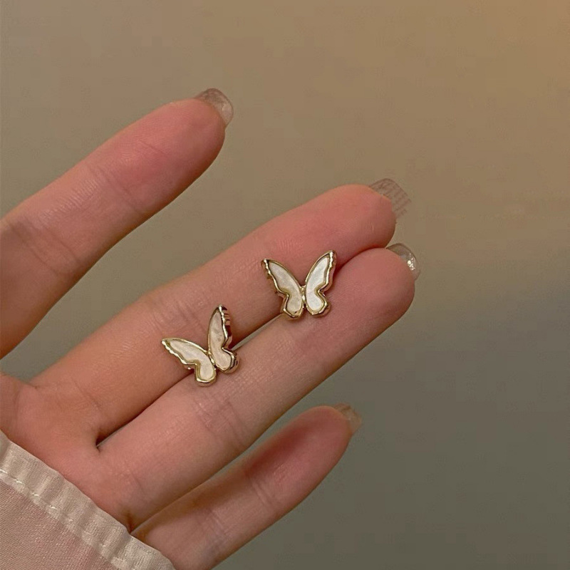 轻奢高级感圆圈耳环女超百搭质感光面金属耳圈耳饰小众设计感耳钉