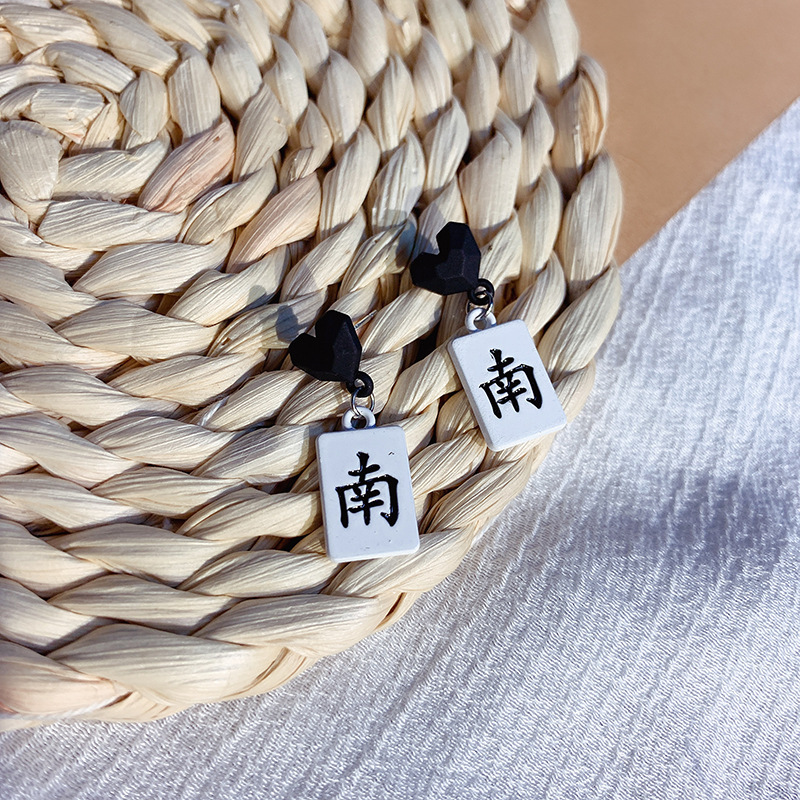 s925银针地摊耳环女法式复古蝴蝶形状高级感气质夜市小耳钉耳饰