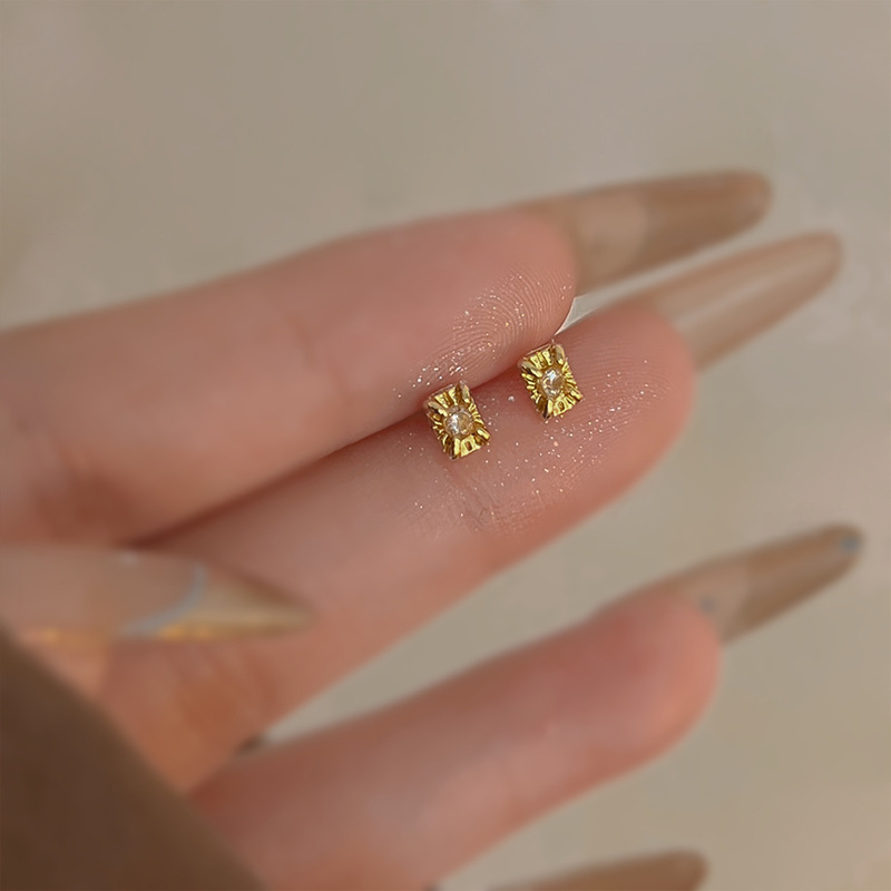 S925银新款小清新森系甜美精致耳钉女时尚小众设计百搭轻奢耳饰