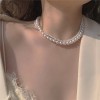 温柔蝴蝶珍珠项链配裙子女轻奢小众高级感锁骨链2024新款颈链配饰