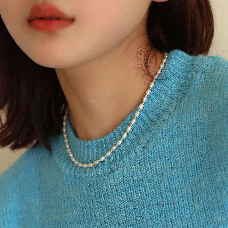 温柔蝴蝶珍珠项链配裙子女轻奢小众高级感锁骨链2024新款颈链配饰