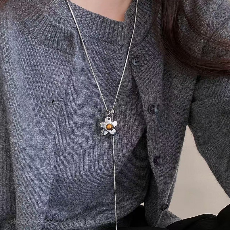 S925纯银珍珠花朵极简风项链女小众百搭精致高级感锁骨链项链批发