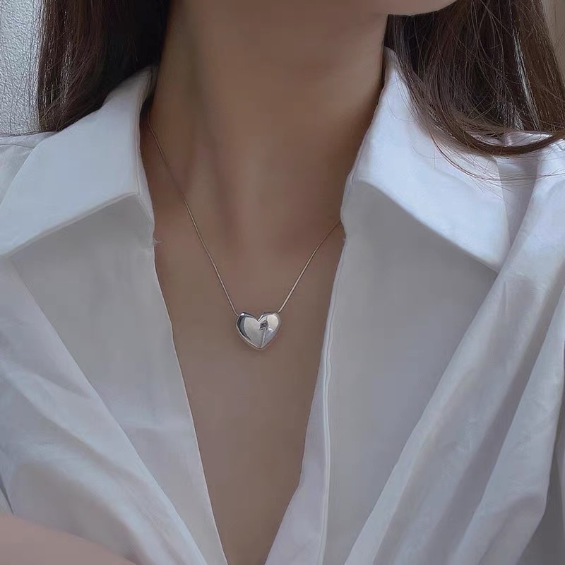 S925纯银单钻项链女春甜酷风网红配饰轻奢小众设计师款锁骨链项坠