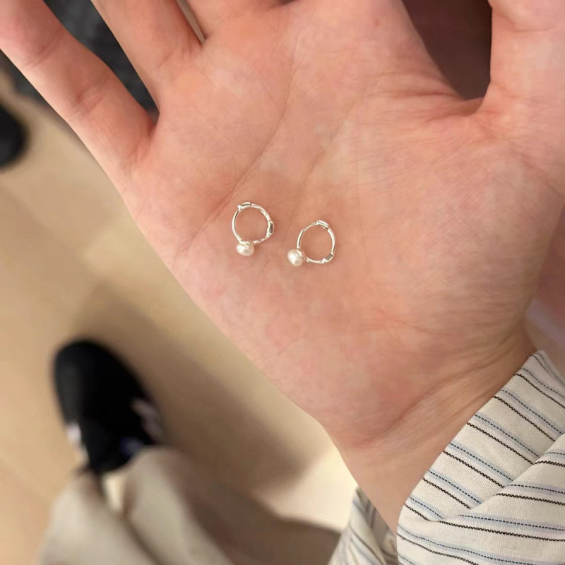 s925银耳环女轻奢高级感耳饰小众简约耳扣经典ins风耳圈饰品批发