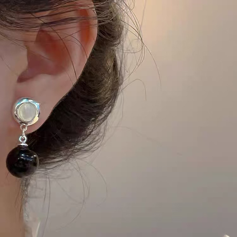 轻奢高级感圆圈耳环女超百搭质感光面金属耳圈耳饰小众设计感耳钉