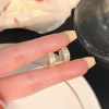 秋冬经典港风耳扣女小众时尚轻奢高级感耳环2025新款爆款耳饰批发