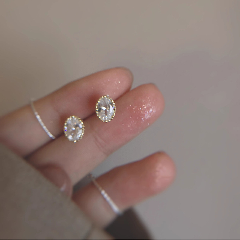 轻奢高级感圆圈耳环女超百搭质感光面金属耳圈耳饰小众设计感耳钉