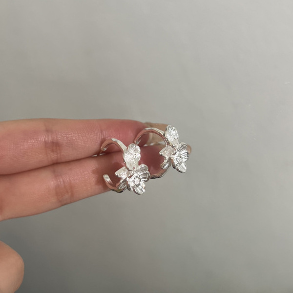 轻奢高级感圆圈耳环女超百搭质感光面金属耳圈耳饰小众设计感耳钉
