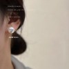 养耳洞珍珠耳钉女2025年新款s925银针耳环轻奢百搭小众设计耳饰
